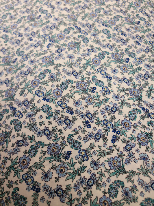 Spray Ditsy Floral Blue on Cream